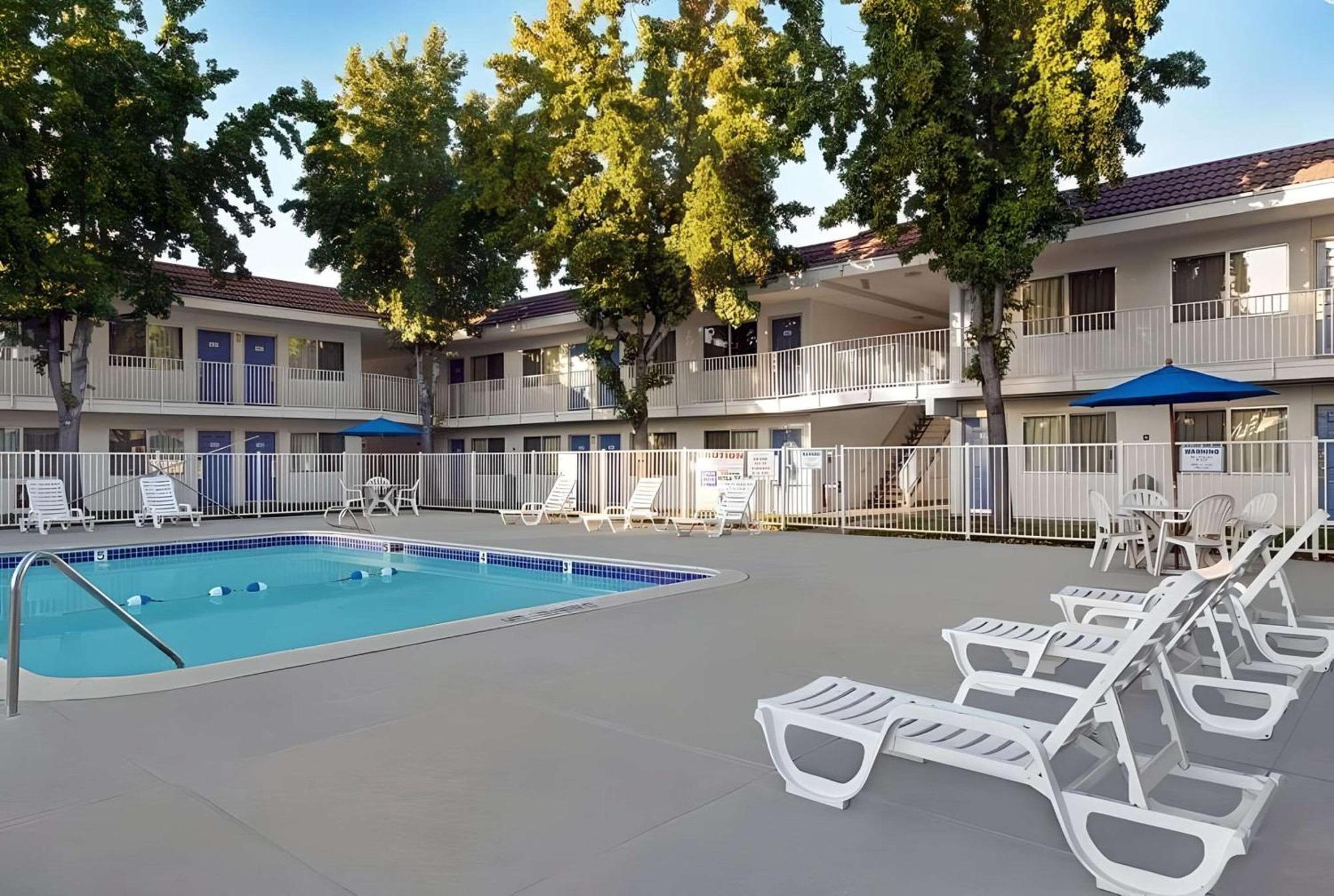 Park Inn By Radisson, San Jose Exterior photo